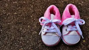 Bei Schuhen auf die richtigen Kindergrößen achten