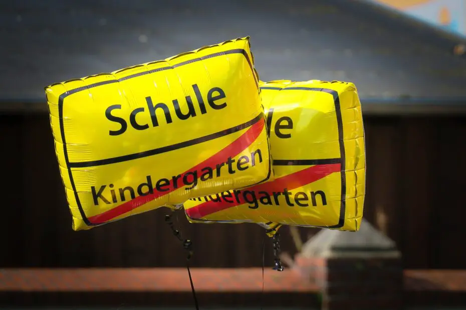 school enrollment, balloon, back to school, transition, change, school, school child, first grader, childhood, to learn, school year, training, phase of life, phase change, school start